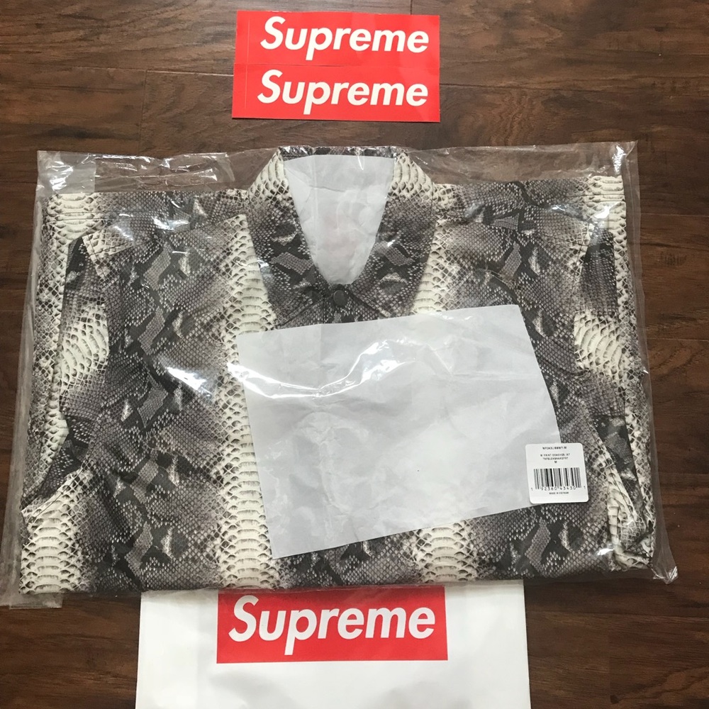 black supreme® x the north face coaches jacket